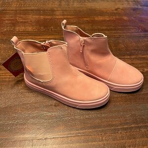 Pink boots size 11y